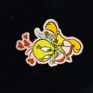 Tweety Bird Valentines pin